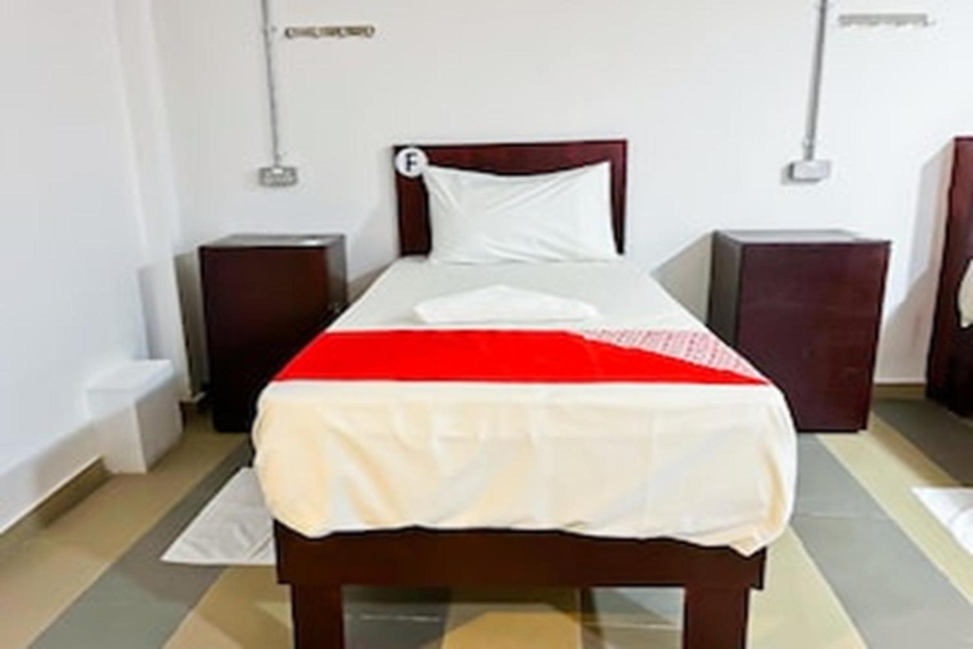 Super Oyo 90572 J Hotel Masjid India Kuala Lumpur Kültér fotó